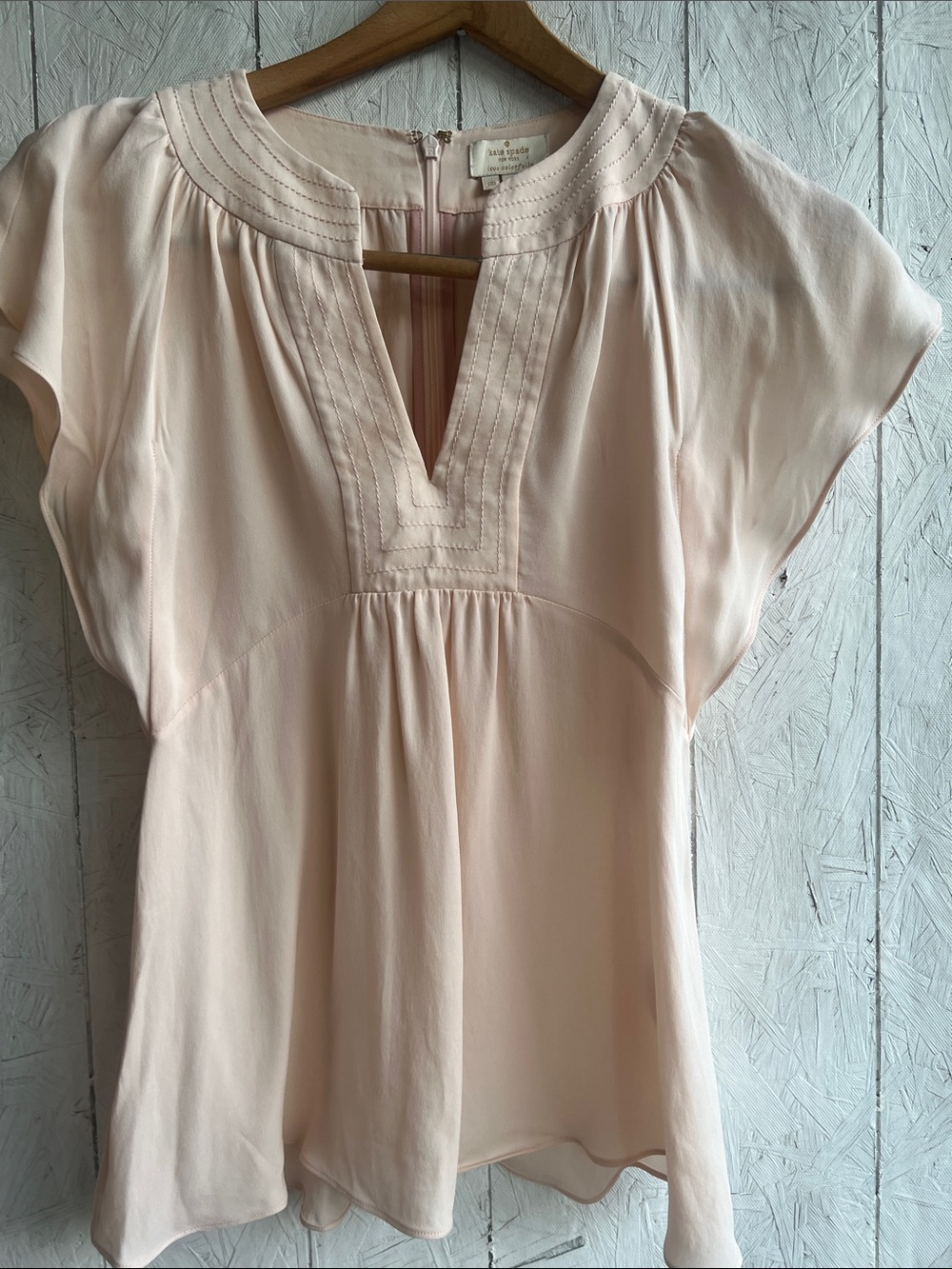 kate spade Soft Blush Pintuck V-Neck Blouse, size zero
